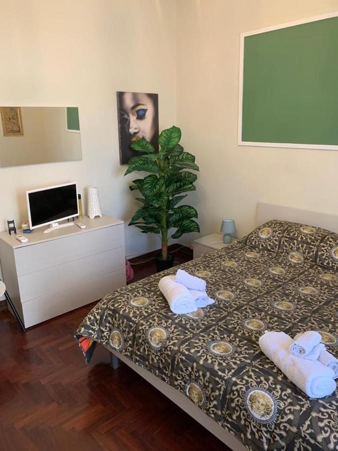 Apartament Dimora Di Maury A Due Passi Dai Trasporti E Da Ballaro Palermo Eksteriør billede