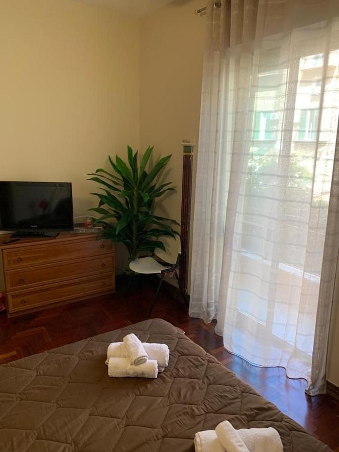 Apartament Dimora Di Maury A Due Passi Dai Trasporti E Da Ballaro Palermo Eksteriør billede